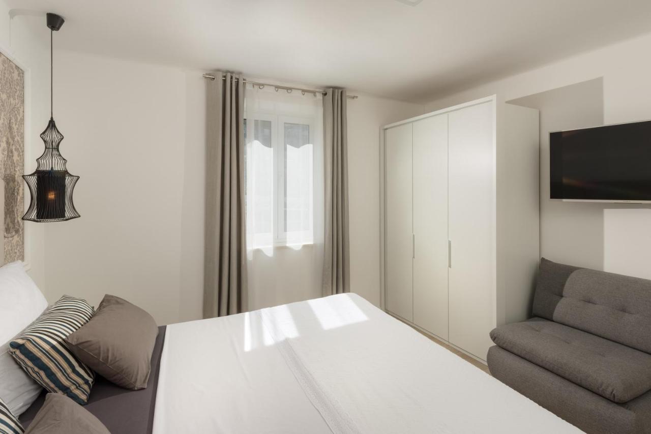 Villa Roko- The Spacious Luxury Trogir Exterior foto